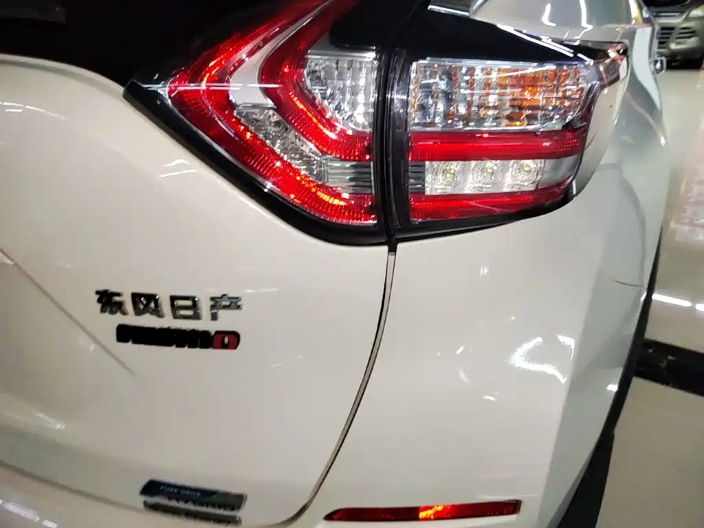 Nissan Murano — миниатюра 8