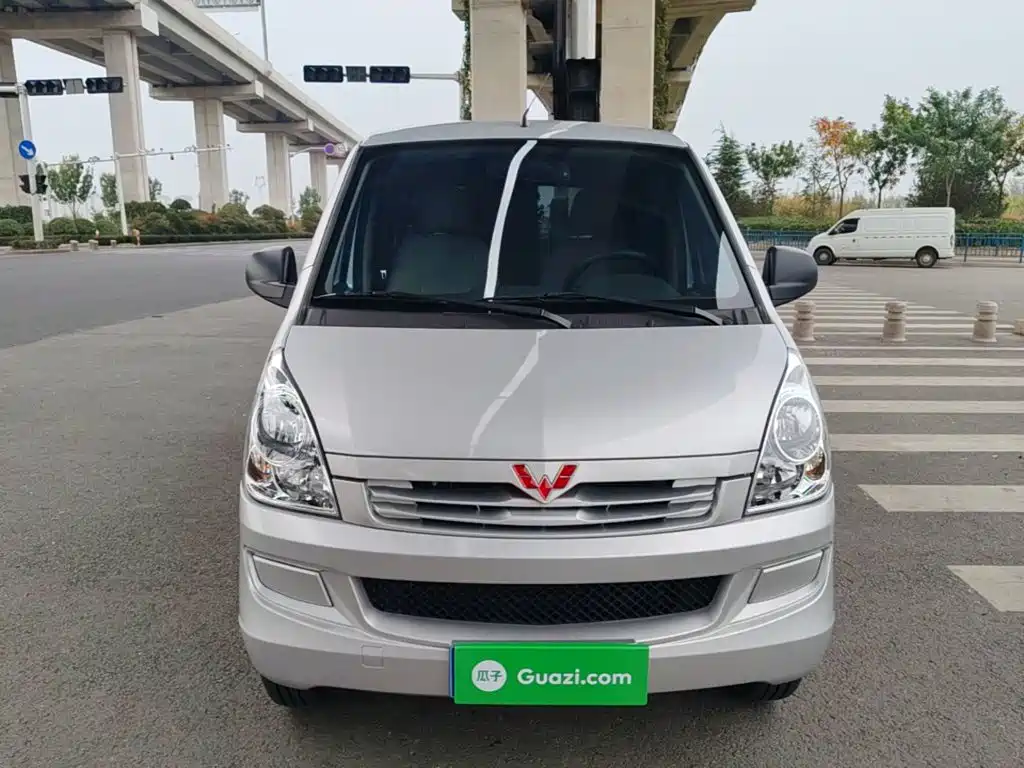 Wuling Rongguang S — миниатюра 3