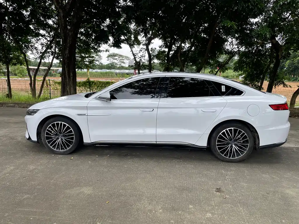 BYD Han — миниатюра 22