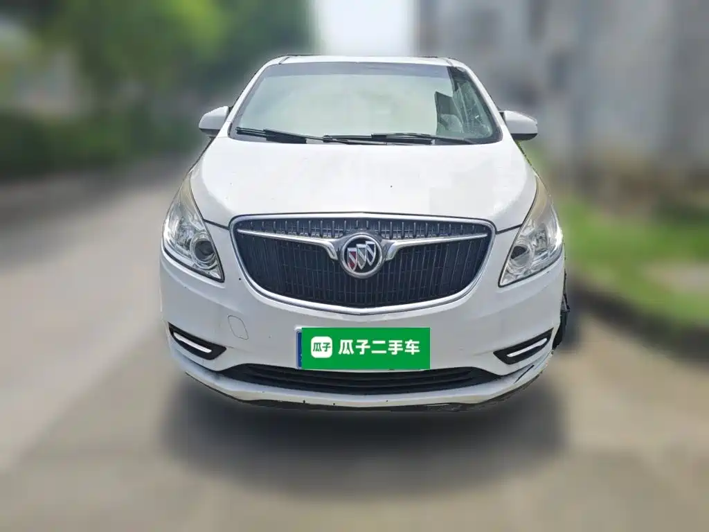 Buick GL8 — миниатюра 2