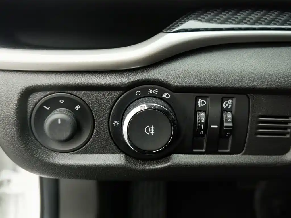 Buick Excelle — миниатюра 21