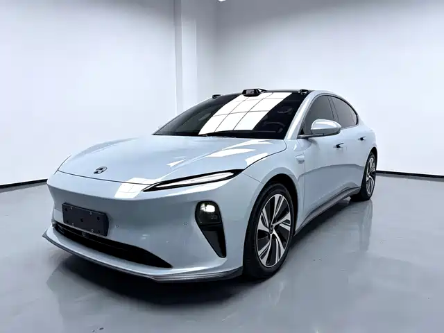 NIO ET5