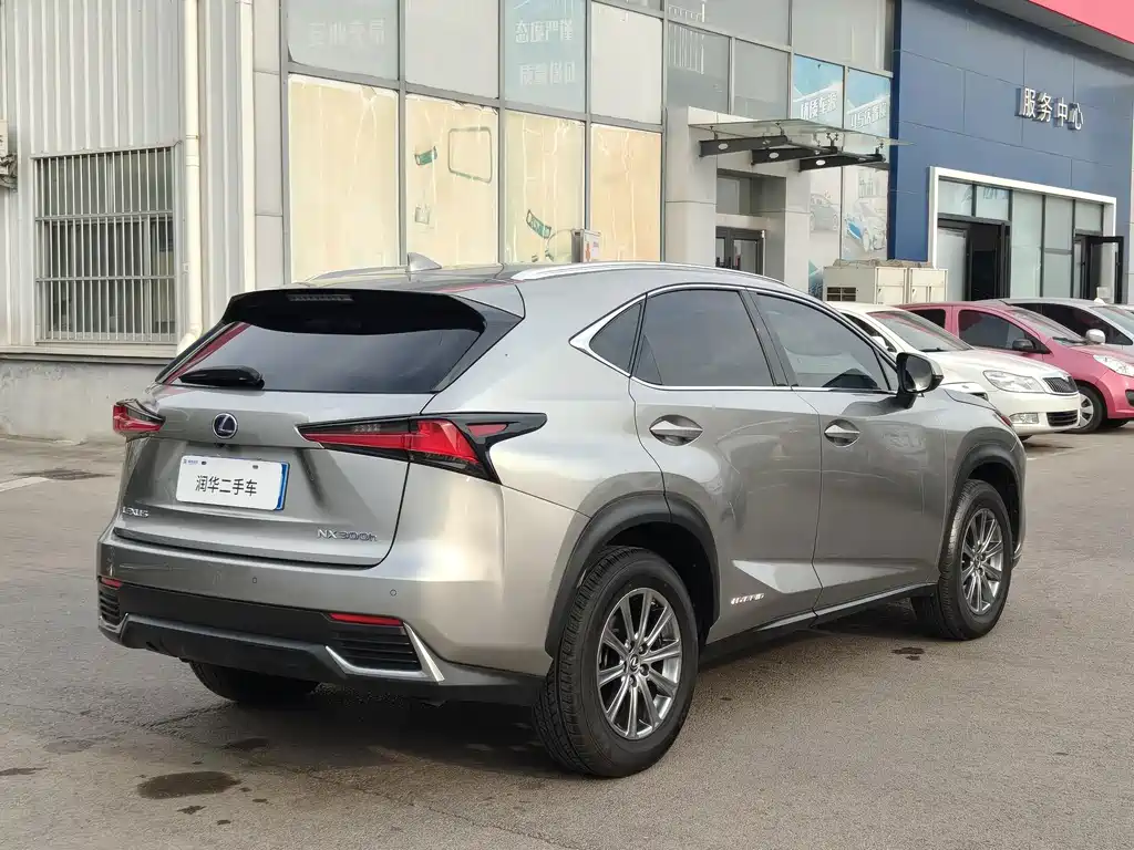 Lexus NX — миниатюра 5