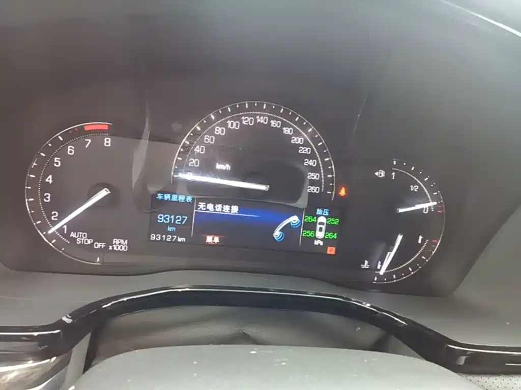 Cadillac XT5 — миниатюра 12