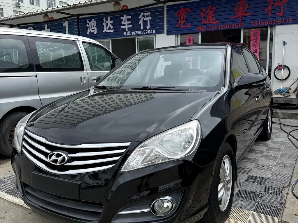 Hyundai Elantra — миниатюра 2