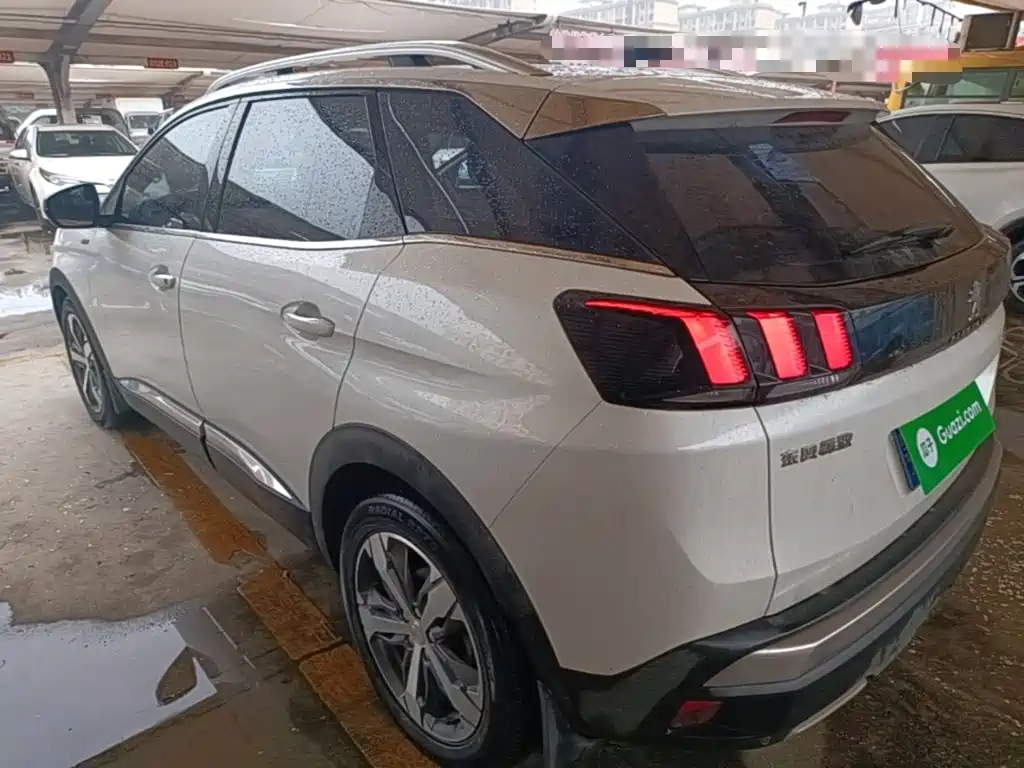 Peugeot 4008 — миниатюра 5