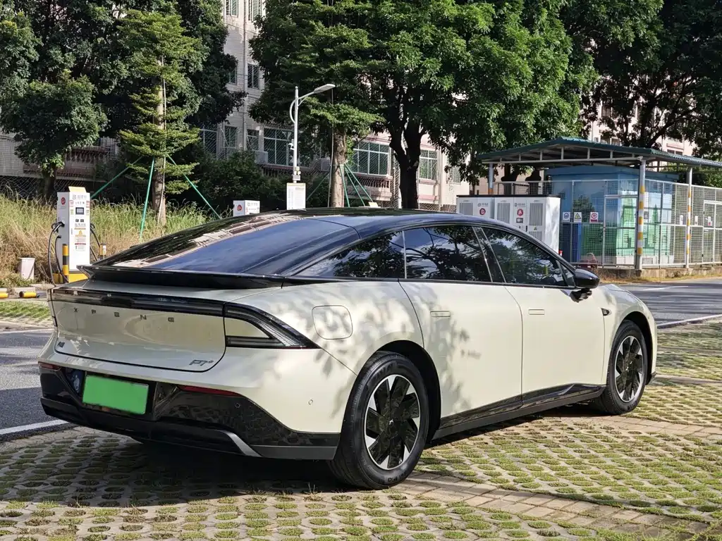 XPeng P7+ — миниатюра 2