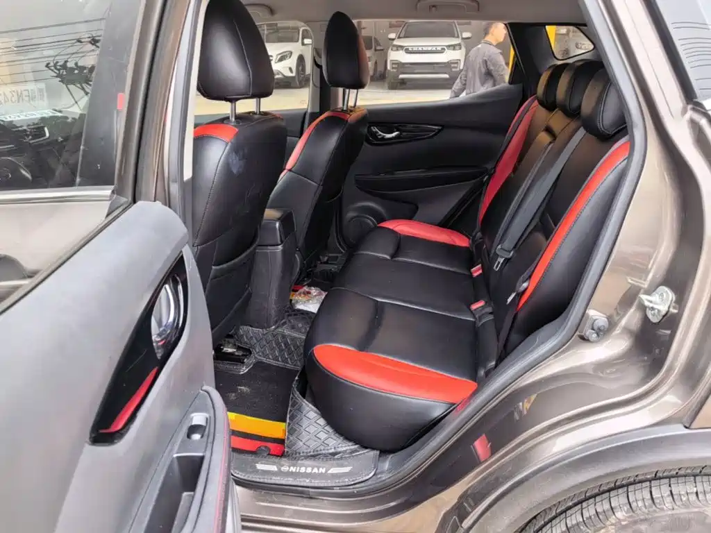 Nissan Qashqai — миниатюра 17