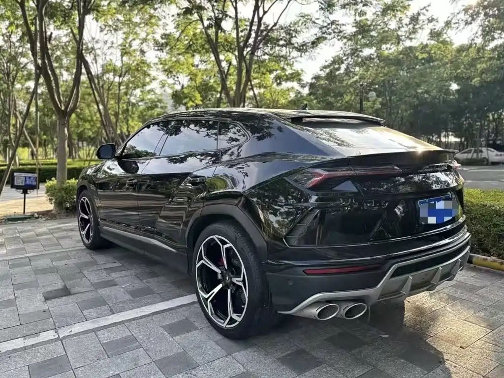 Lamborghini Urus — миниатюра 4