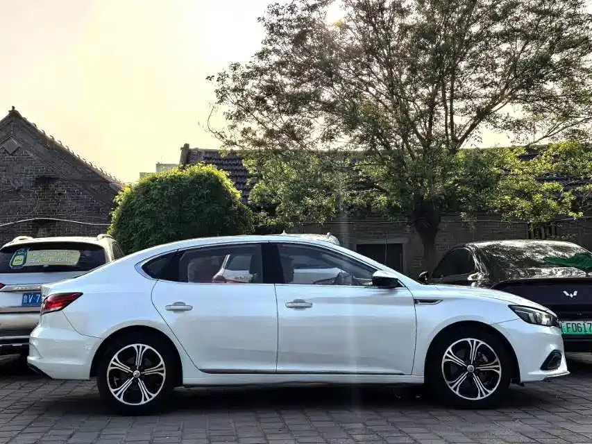 MG MG6 — миниатюра 9