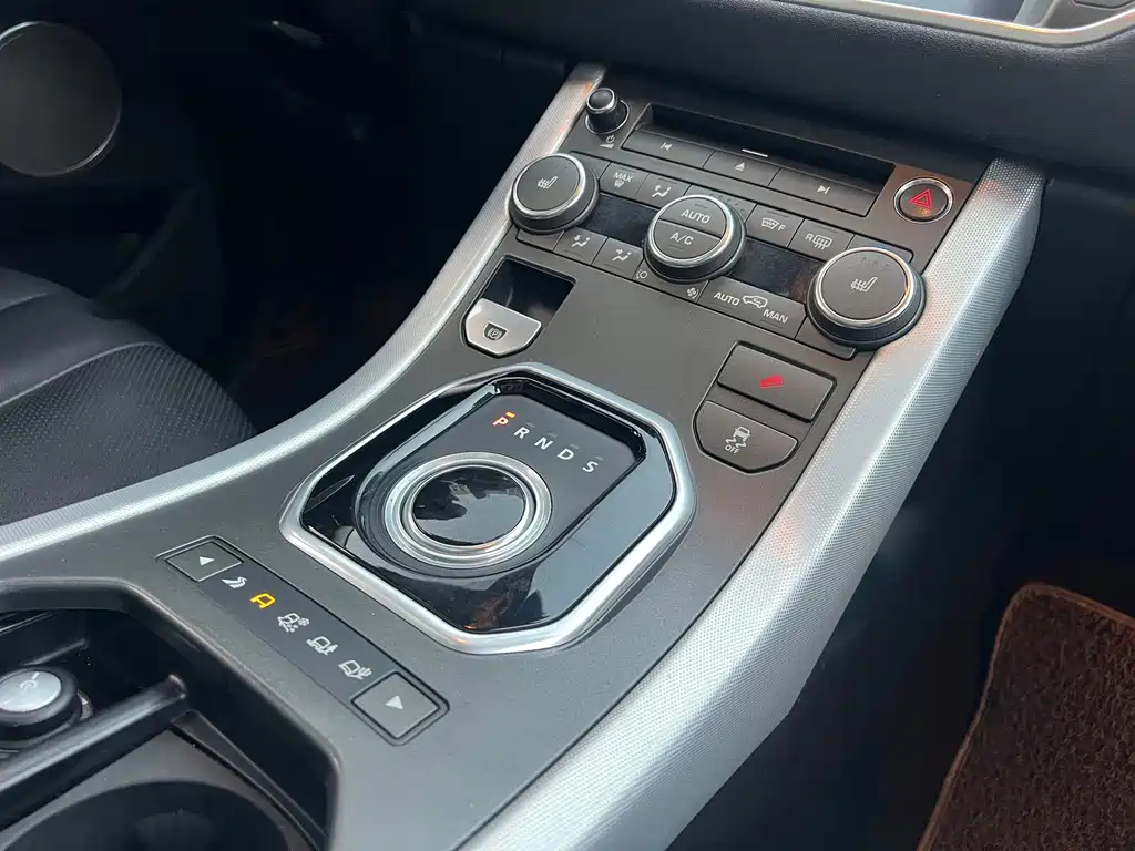 Land Rover Evoque (Import) — миниатюра 26