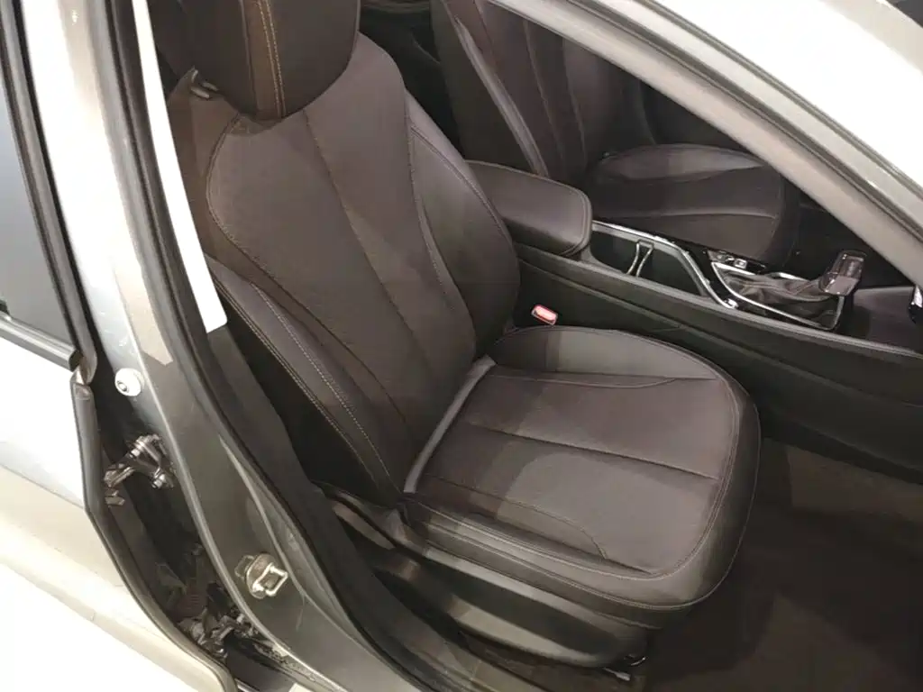 Buick Verano — миниатюра 20
