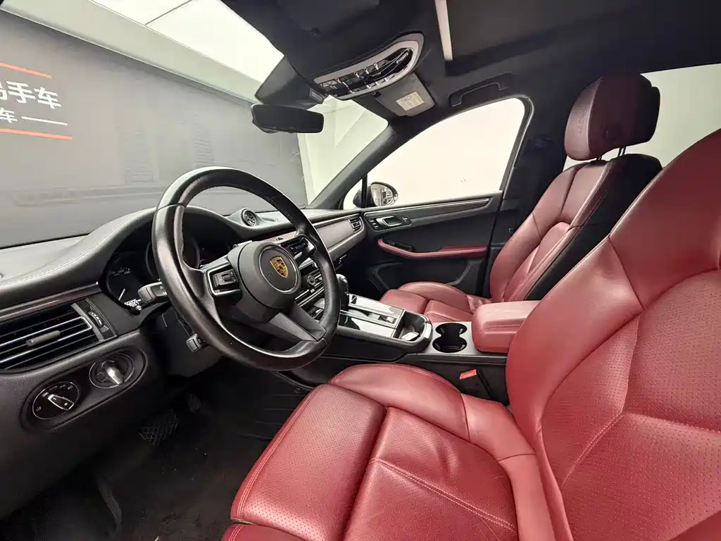 Porsche Macan — миниатюра 10
