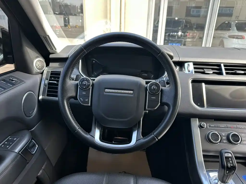 Land Rover Sport — миниатюра 14