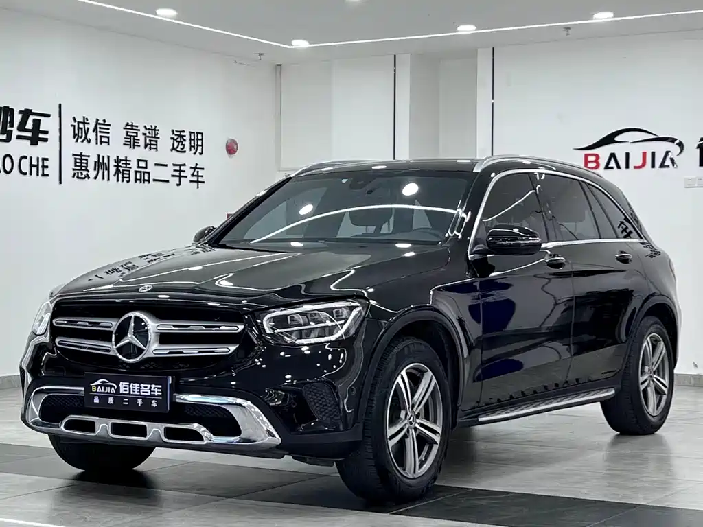MERCEDES-BENZ GLC