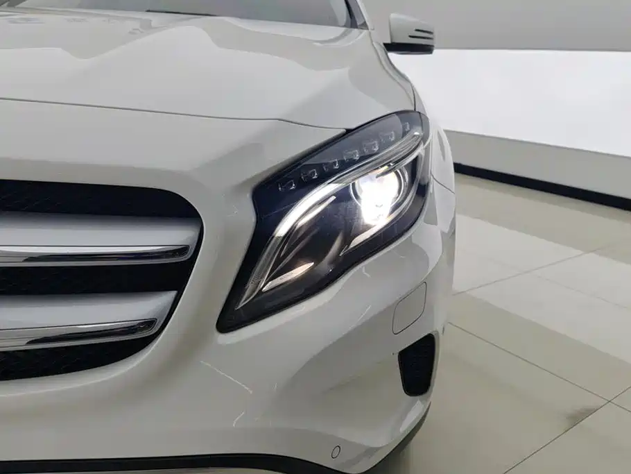 Mercedes-Benz GLA — миниатюра 5