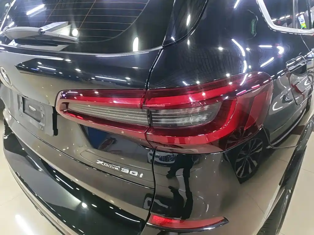 BMW X5 (Import) — миниатюра 8