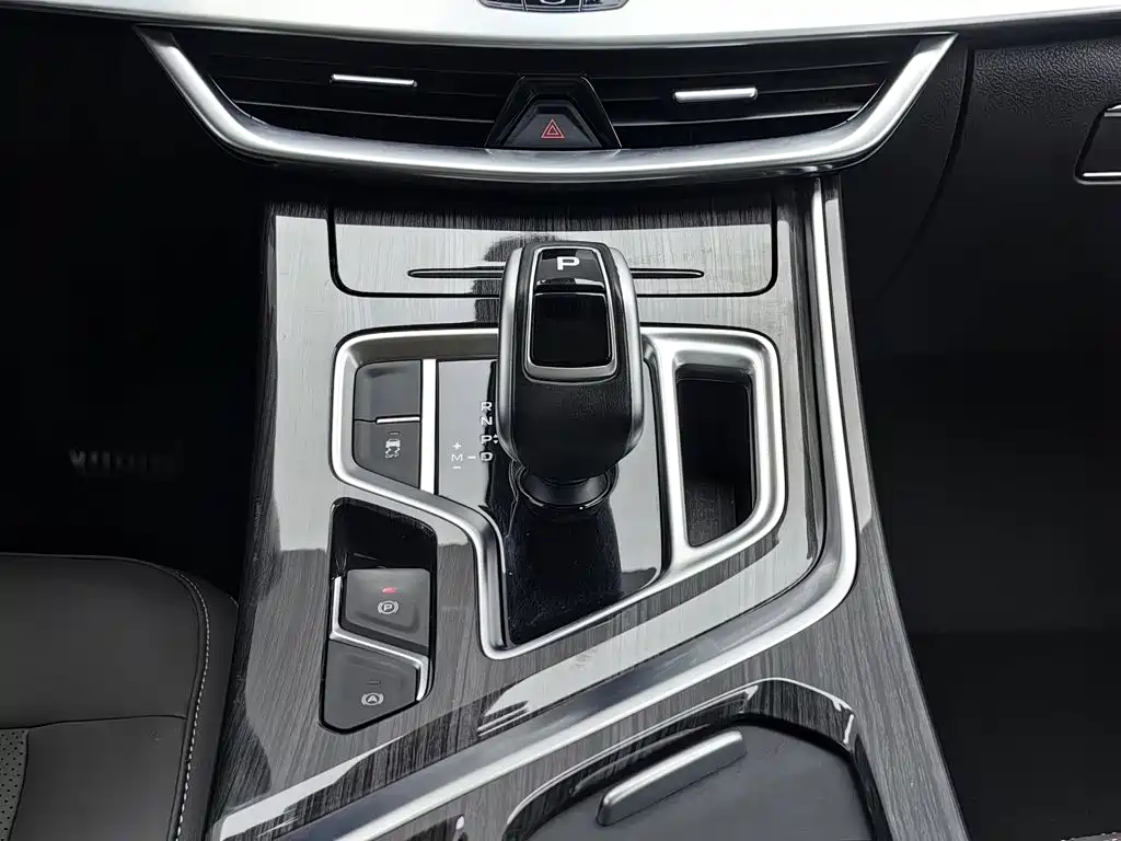 Geely Jia Ji — миниатюра 13