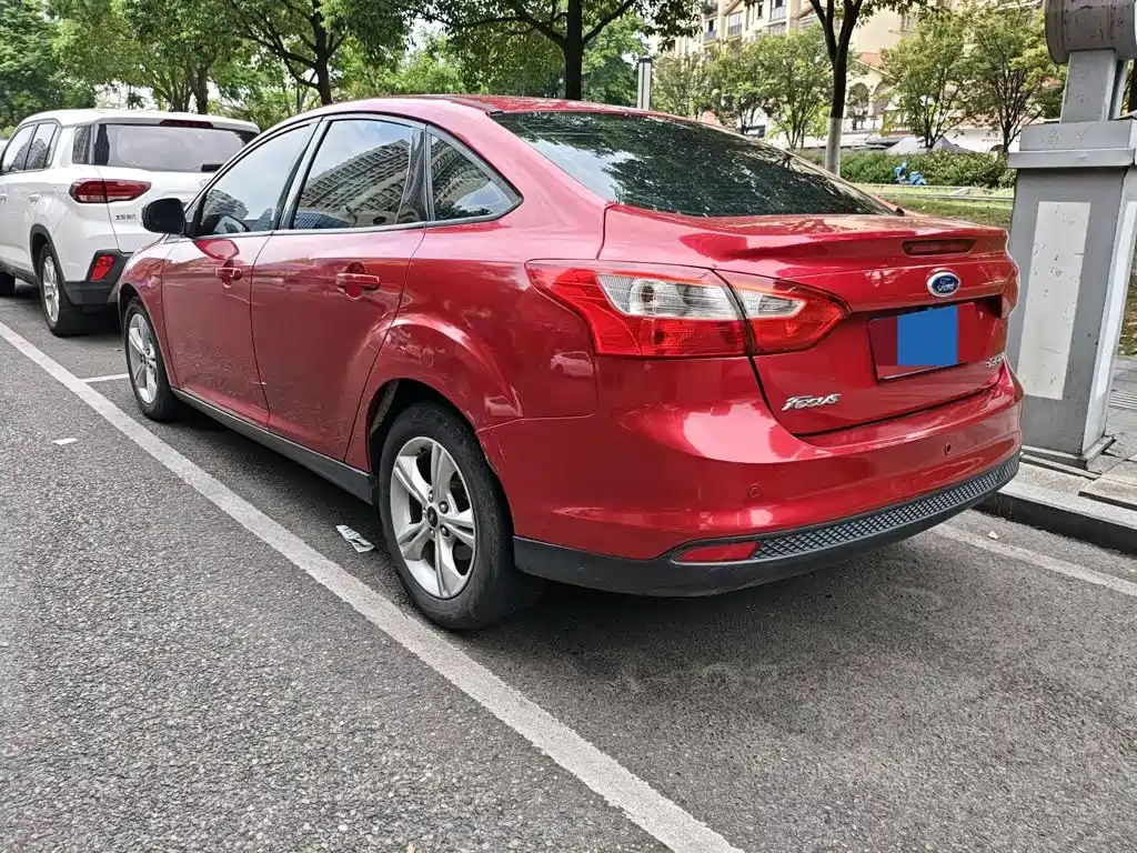 Ford Focus — миниатюра 3