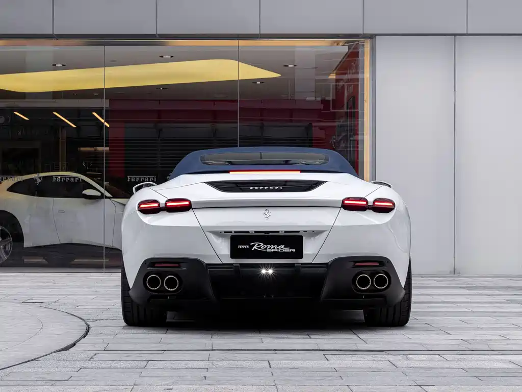Ferrari Roma — миниатюра 5