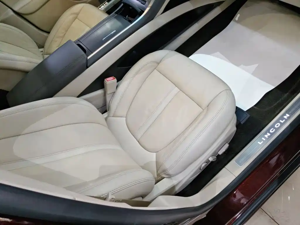 Lincoln MKZ — миниатюра 25