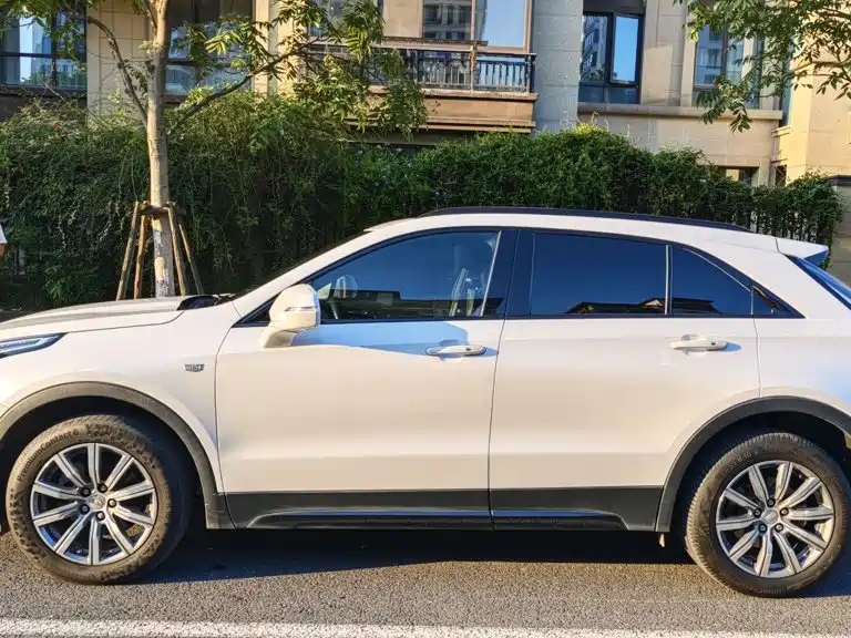 Cadillac XT4 — миниатюра 6