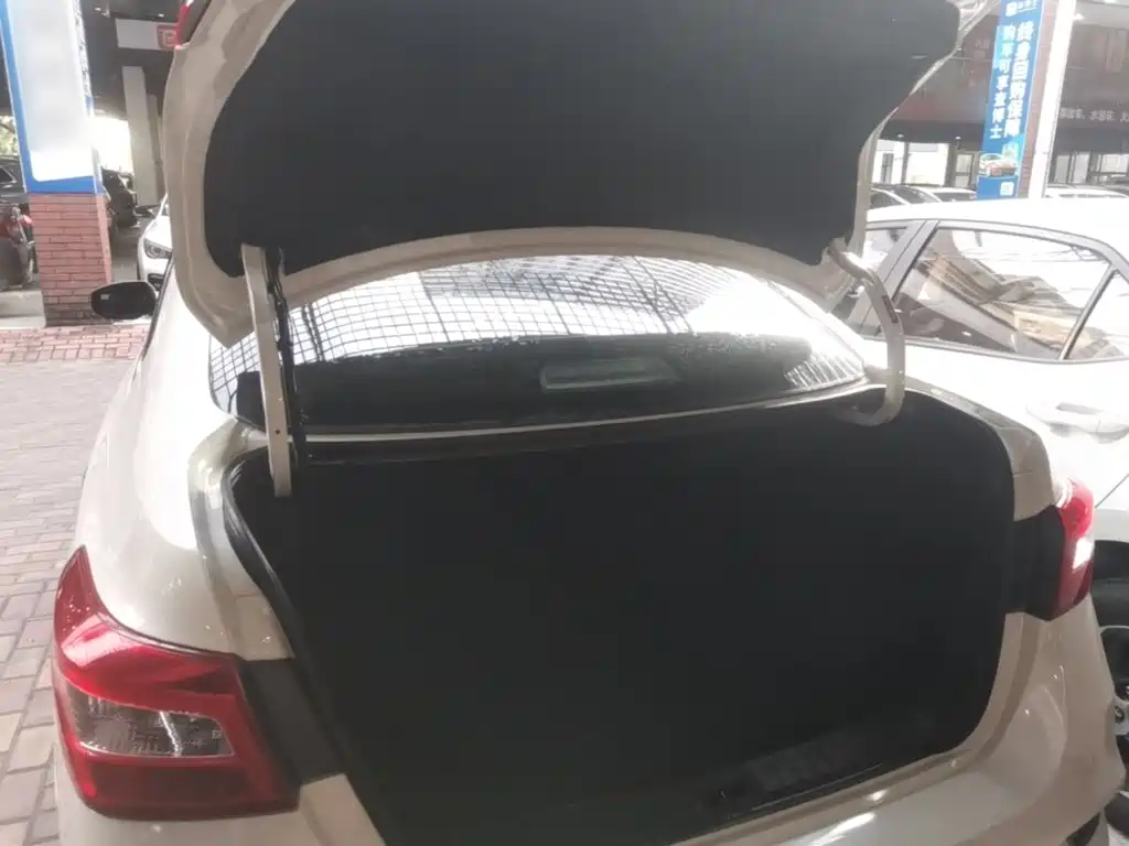 Nissan Sylphy — миниатюра 19