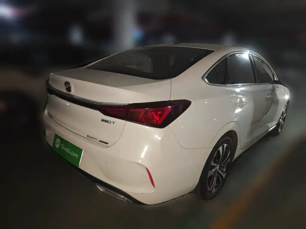 Changan Eado — миниатюра 4