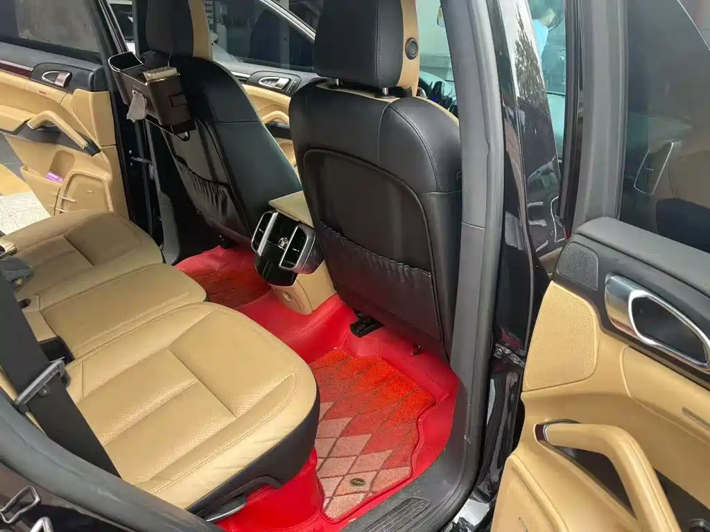 Porsche Cayenne Hybrid — миниатюра 6