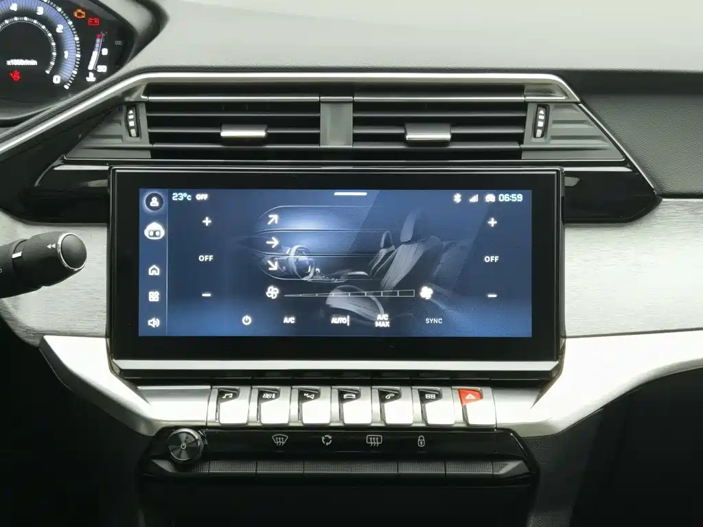Peugeot 408 — миниатюра 12