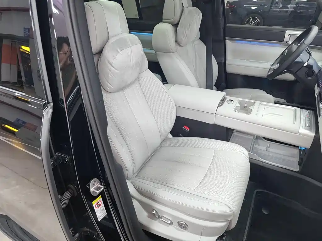 Fangchengbao Leopard 7 7 2025 190KM Ultra