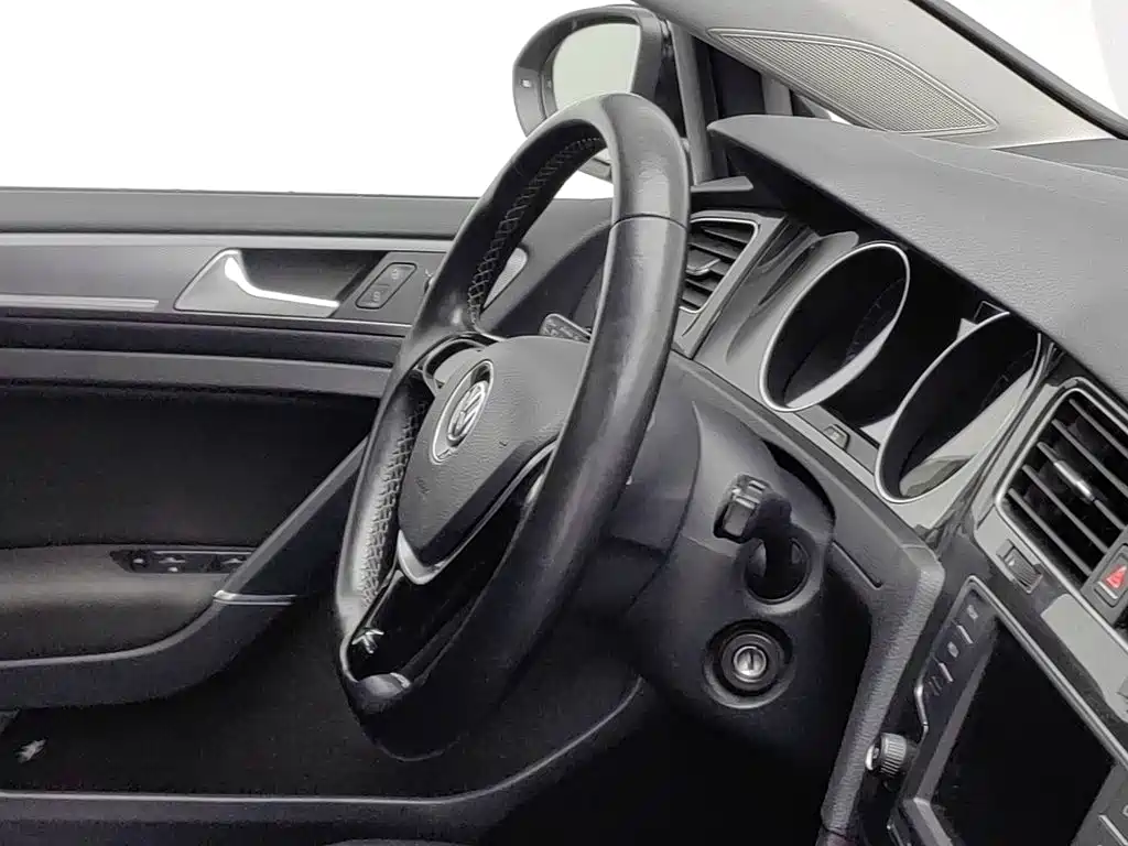 Volkswagen Golf — миниатюра 22