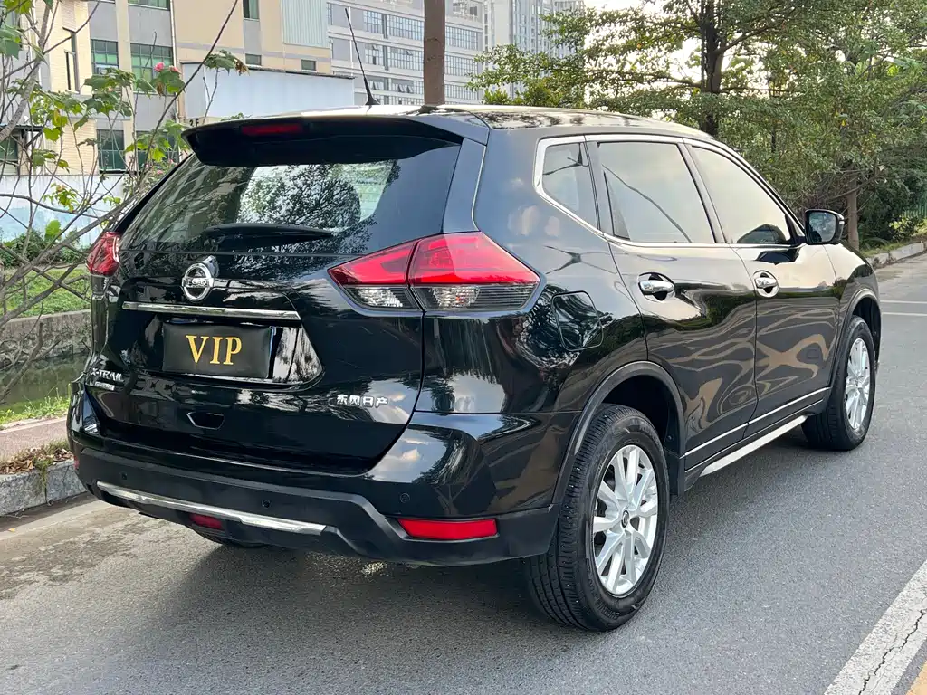 Nissan X-Trail — миниатюра 7