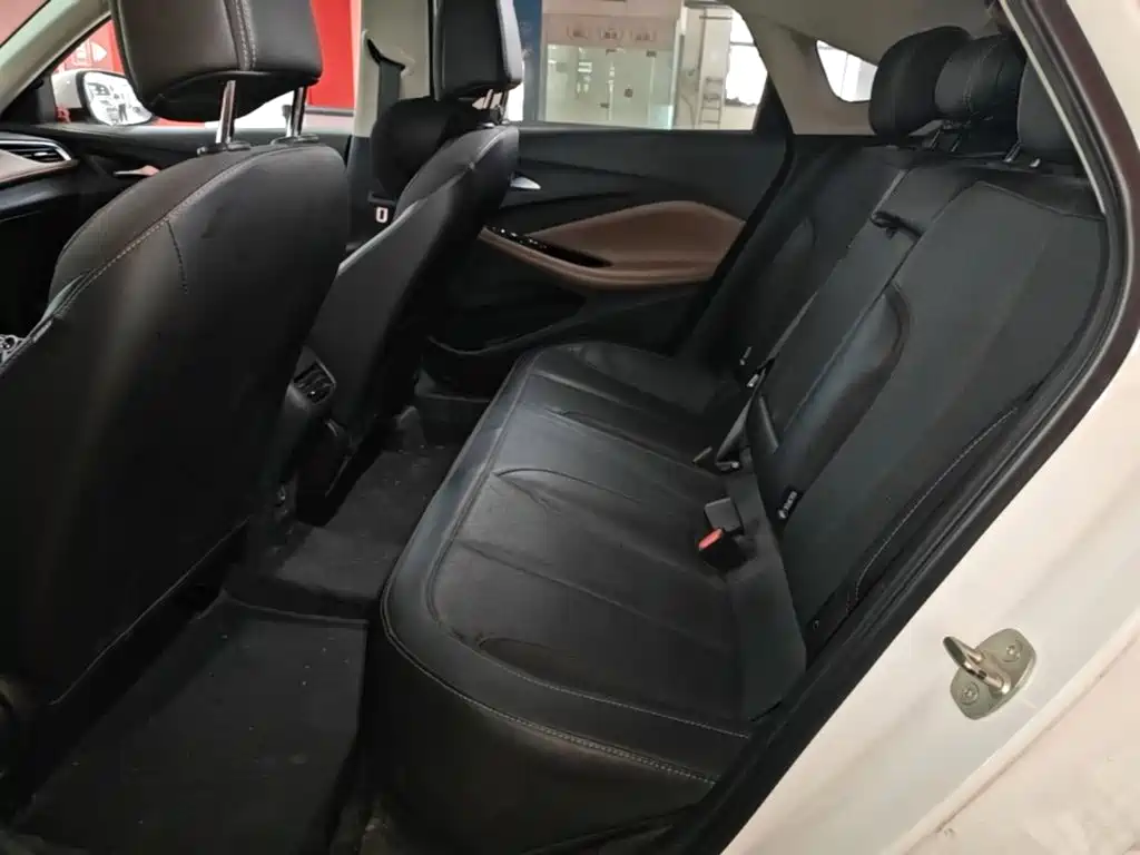 Buick Verano — миниатюра 17