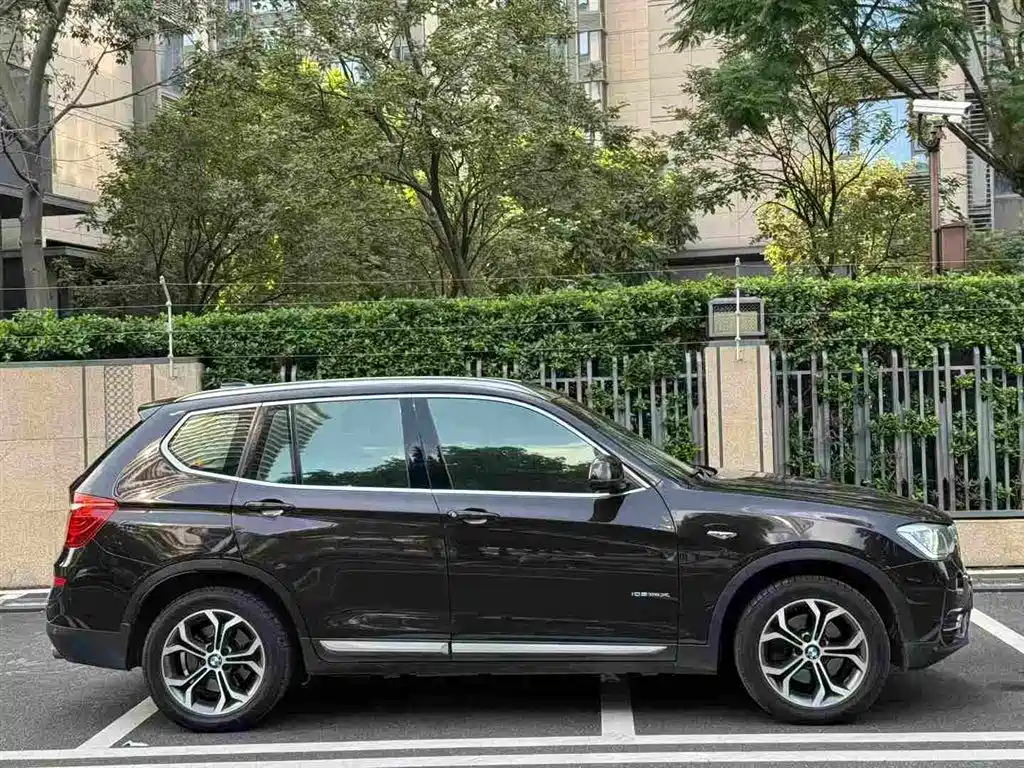 BMW X3 (Import) — миниатюра 4