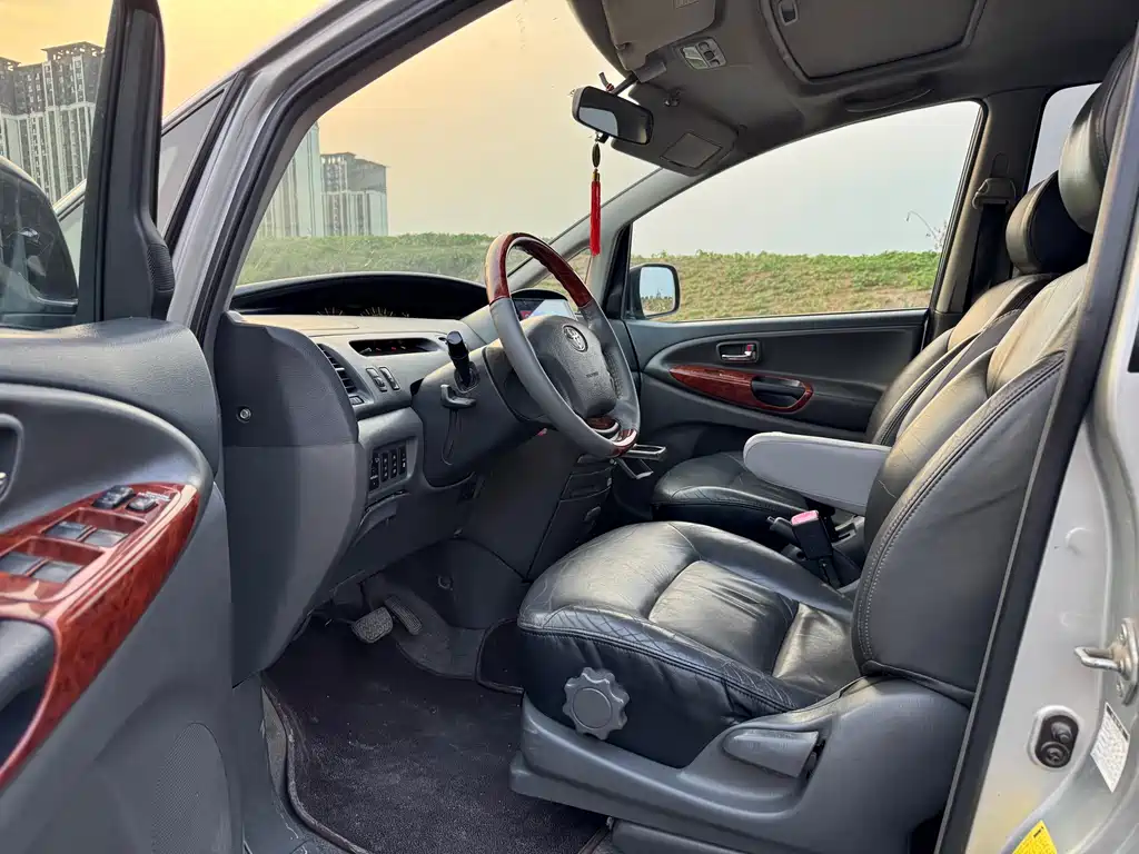 Toyota Previa 2006 2.4L 7 Luxury