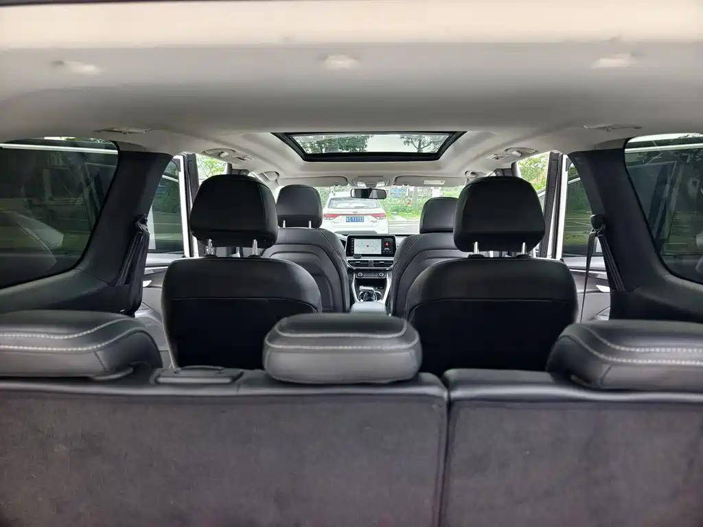 SAIC MAXUS EVERYONE 5