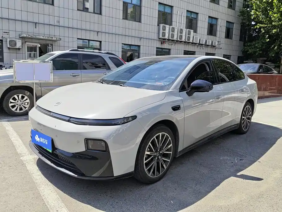 Leapmotor B01