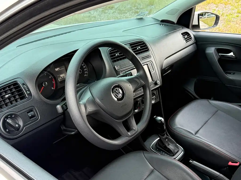 Volkswagen Polo — миниатюра 18