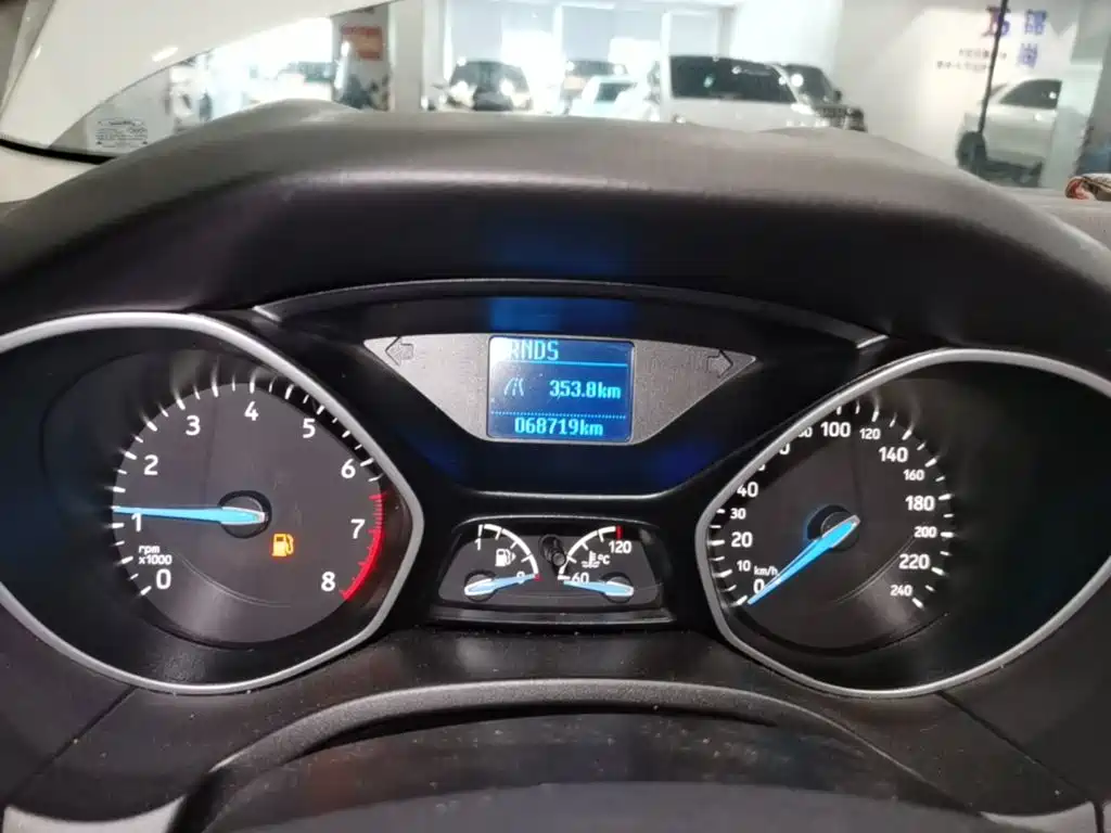 Ford Focus — миниатюра 12