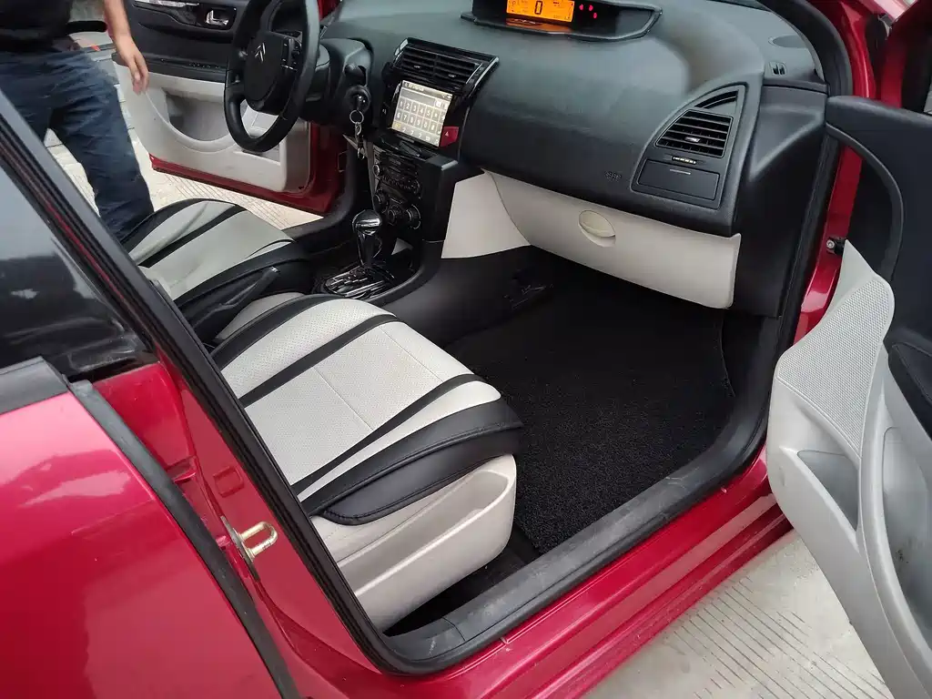 Citroen C-Quatre — миниатюра 7