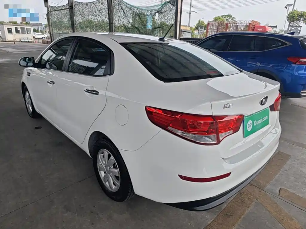 Kia K2 2015 1.4L MT GLS