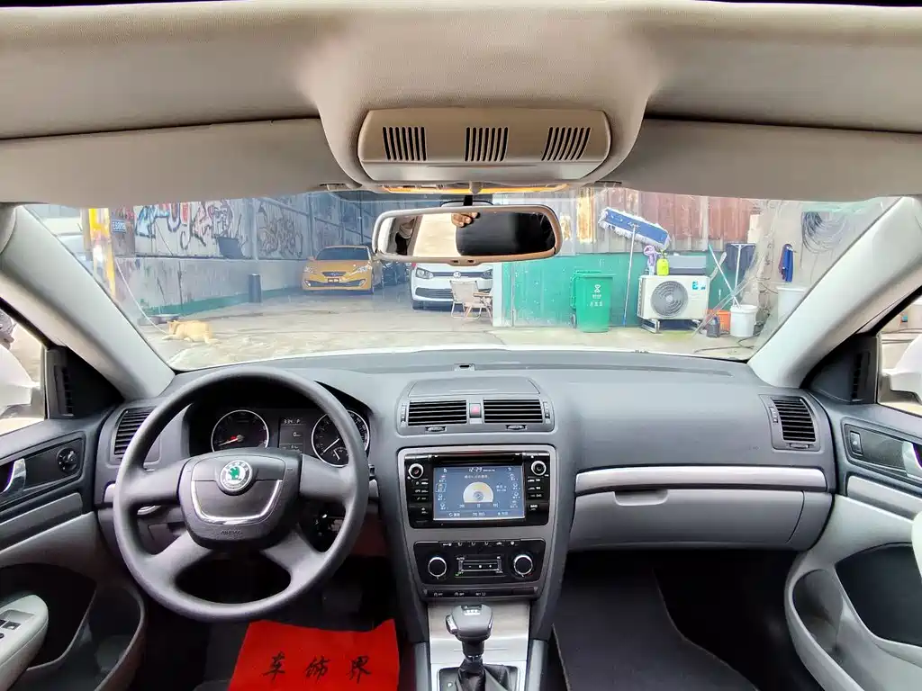 Skoda Octavia — миниатюра 10