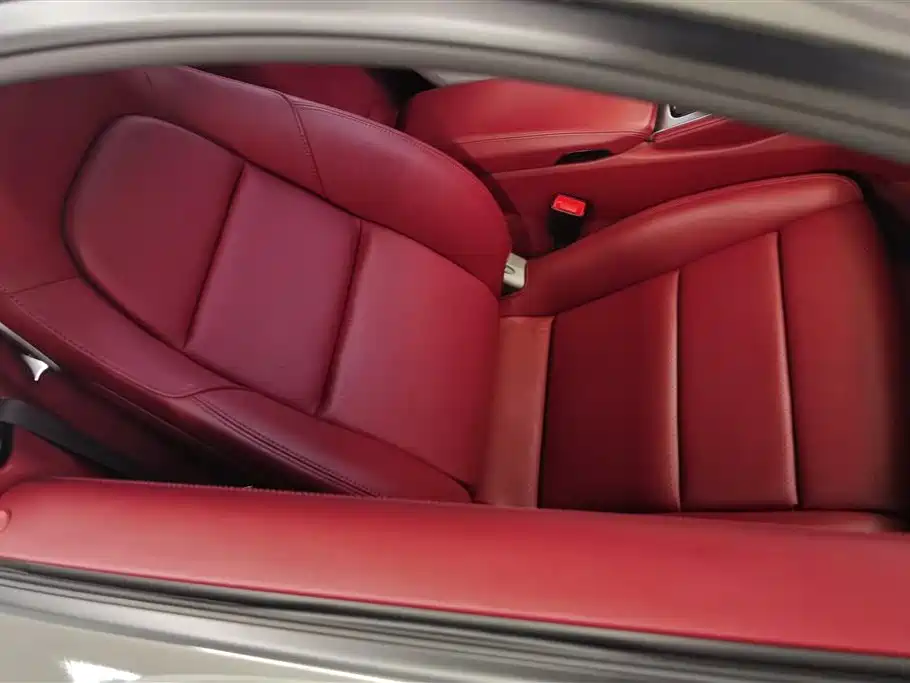 Porsche 718 2020 Cayman 2.0T