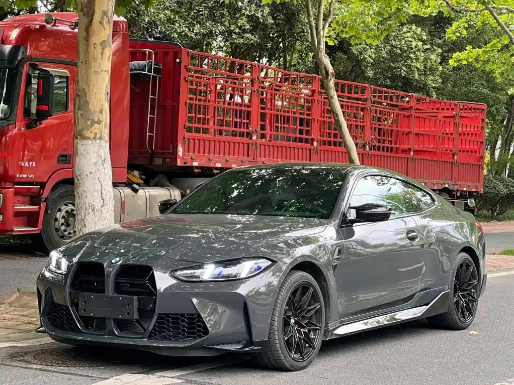 BMW M4