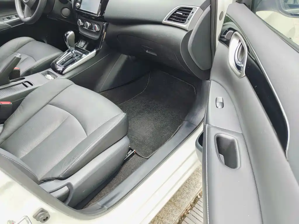 Nissan Sylphy — миниатюра 15