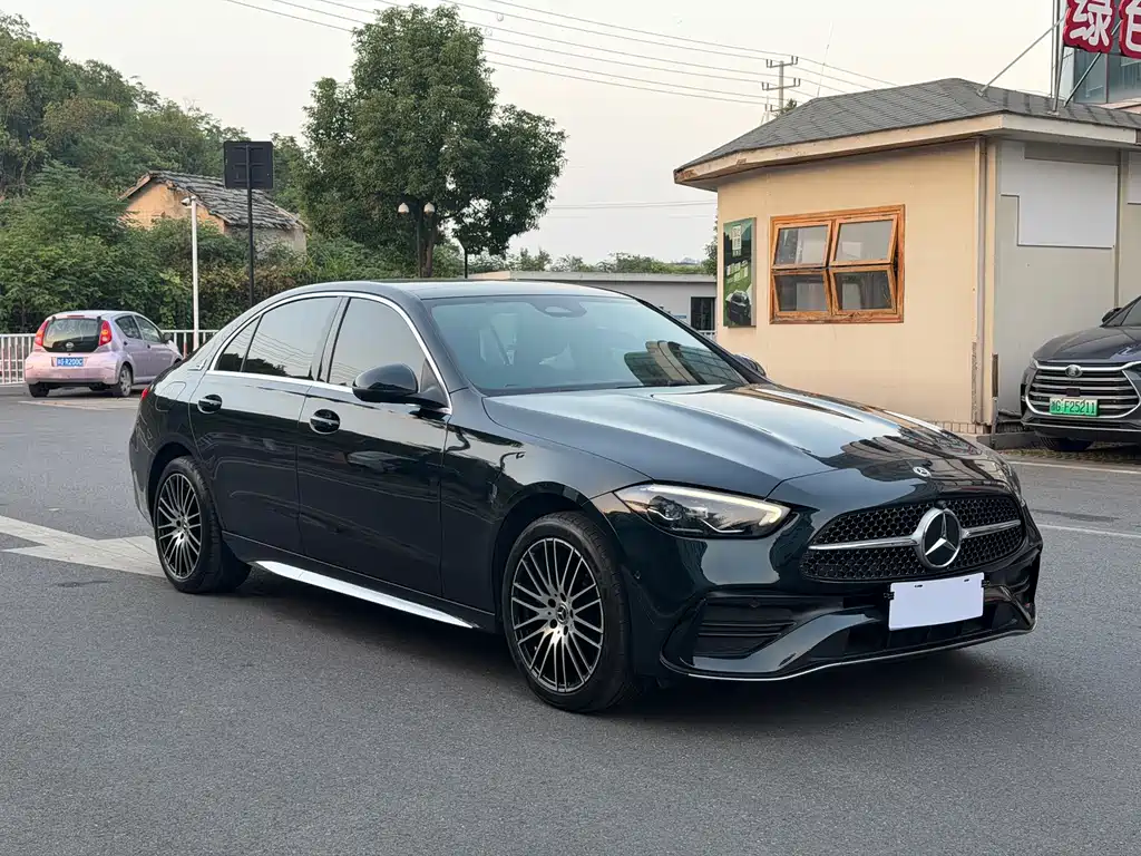 Mercedes-Benz C-Class — миниатюра 3