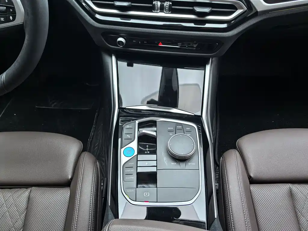 BMW i3 — миниатюра 10