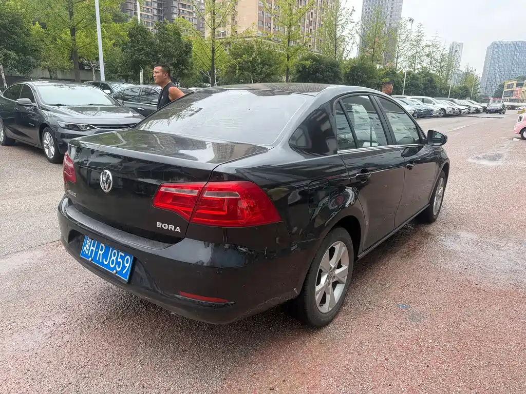 Volkswagen Bora — миниатюра 6