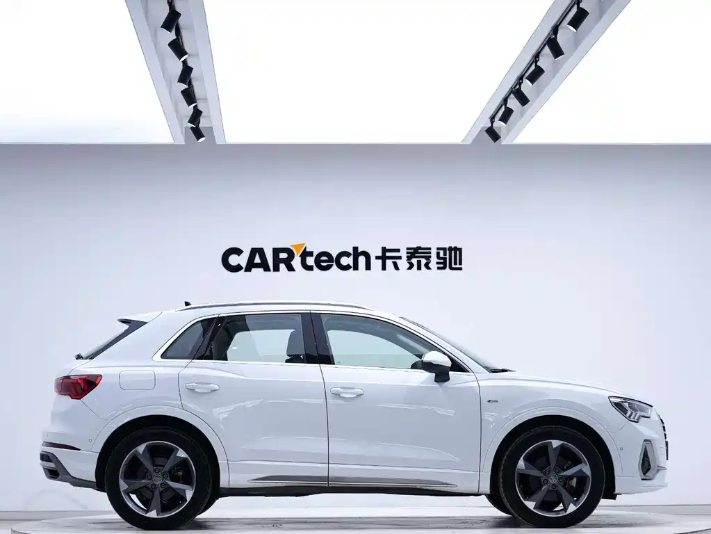 Audi Q3 — миниатюра 2